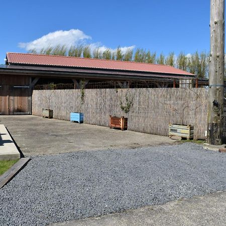 Den Hooimijt Villa Kats Luaran gambar